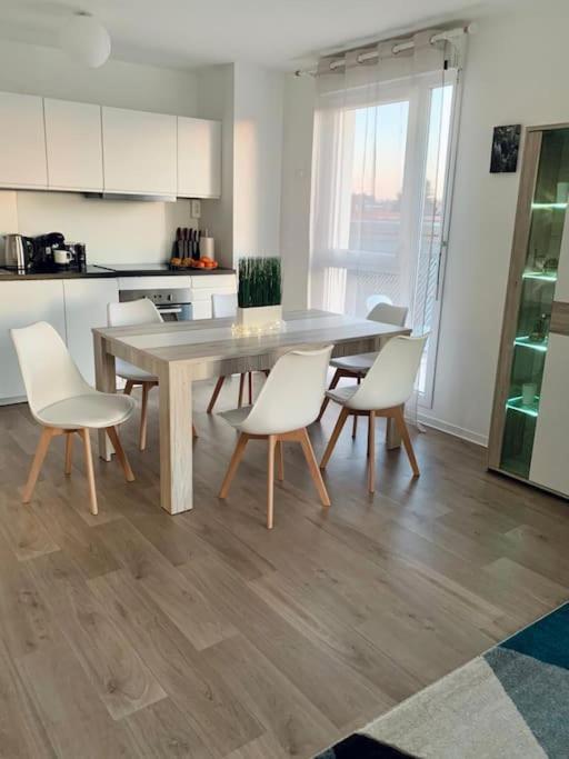 Ferienwohnung Pourquoi Notre T3 Avec Parking Est Pour Vous ? Lille Exterior foto